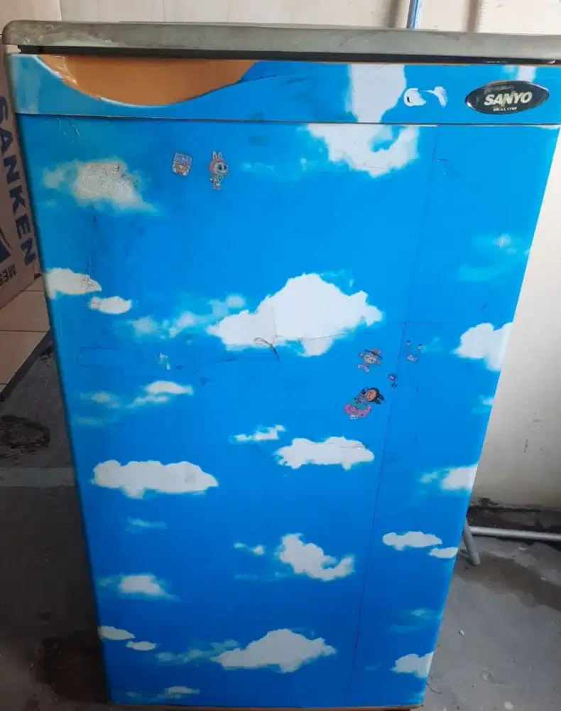 dijual kulkas sanyo 1 pintu