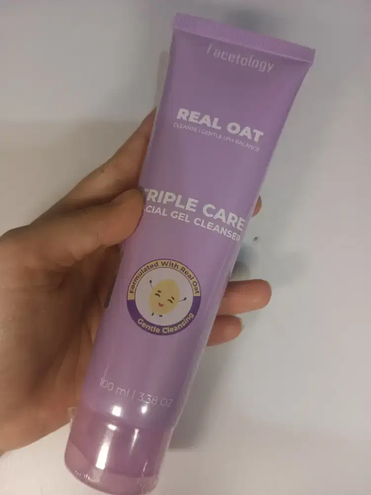 Facetology Triple Care Facial Gel Cleanser Gentle Non SLS Real Oat