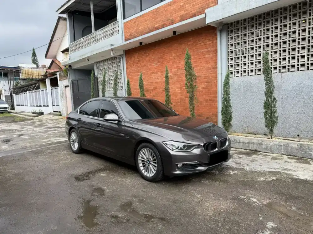 Km54rb - BMW 320i F30 matic 2014 Bronze || 2015