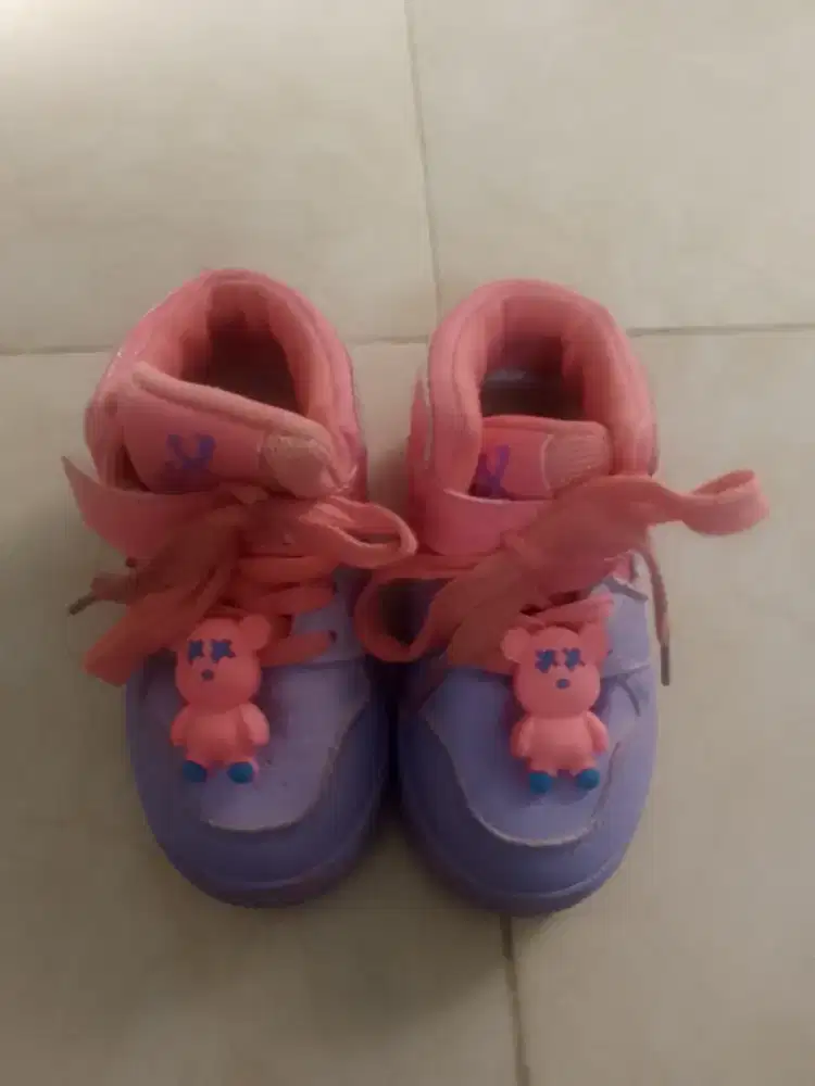 Sepatu anak usia 2thn