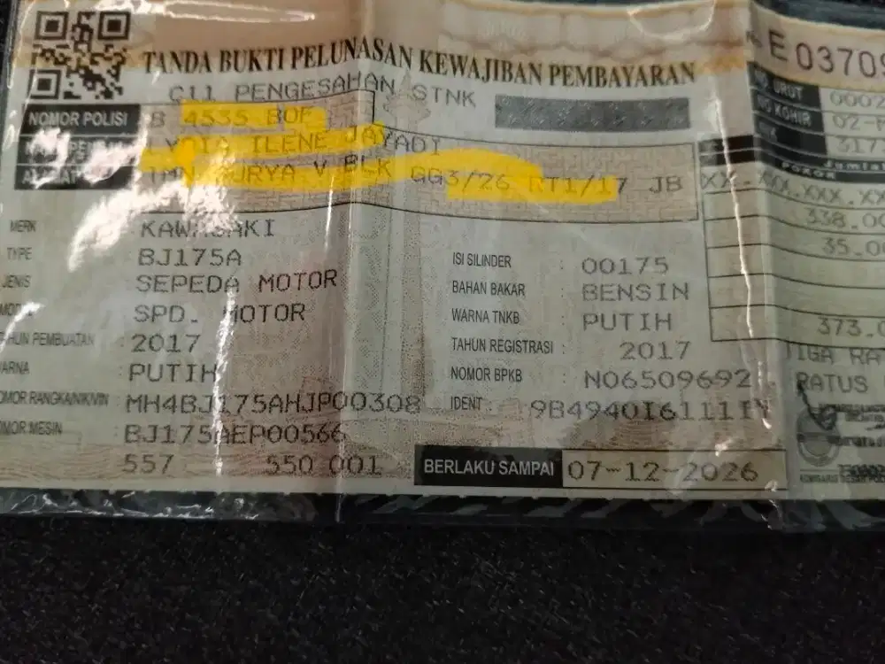 Kawasaki w175 cafe bobber