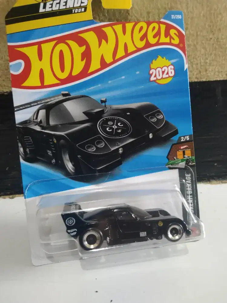 Mobil mainan hot wheels LA LIEBRE