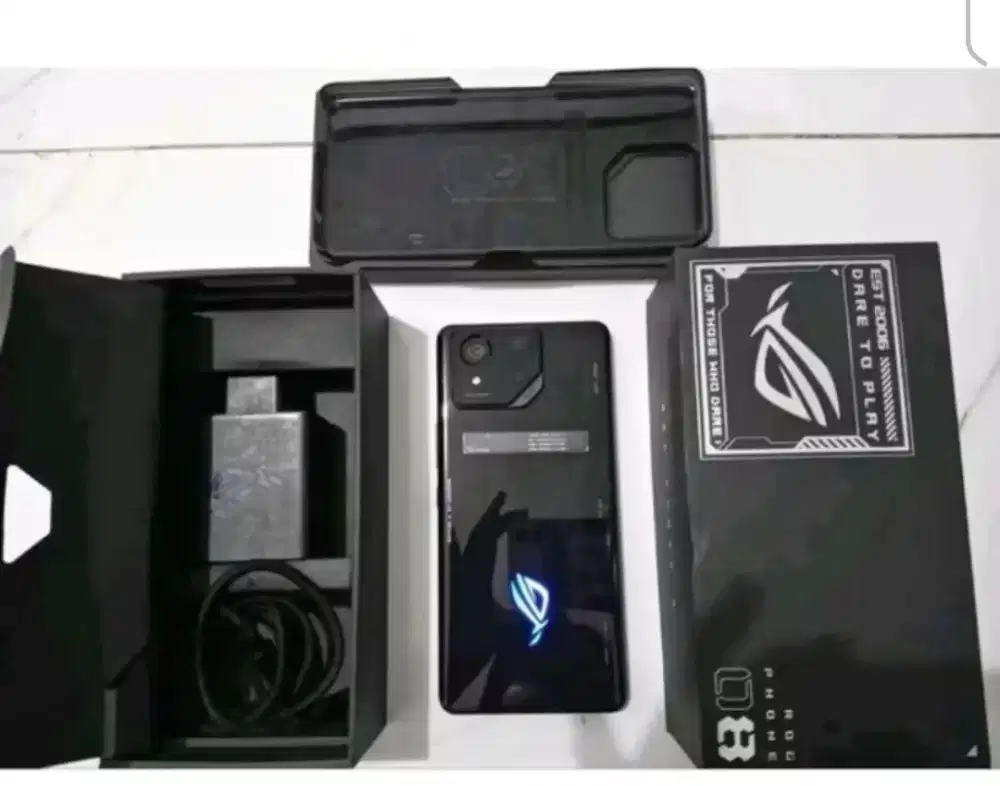ROG Phone 8 (12/256GB)
