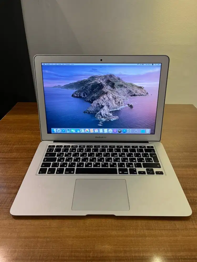 Macbook Air 13 inch 2017 i5 8/256