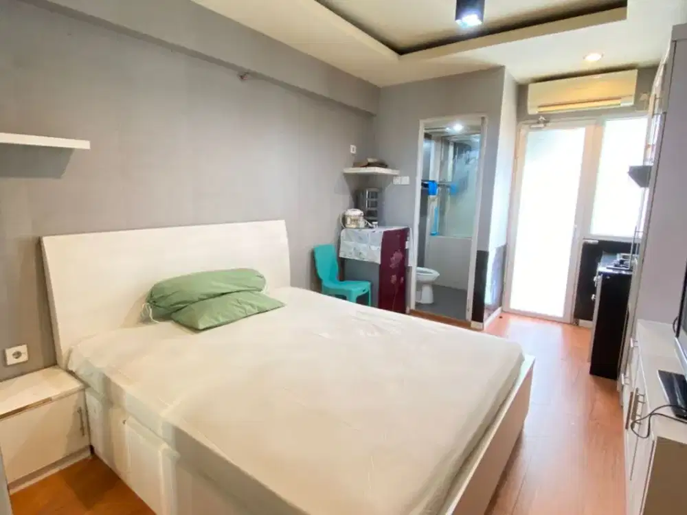 Green Pramuka City Studio Furnish