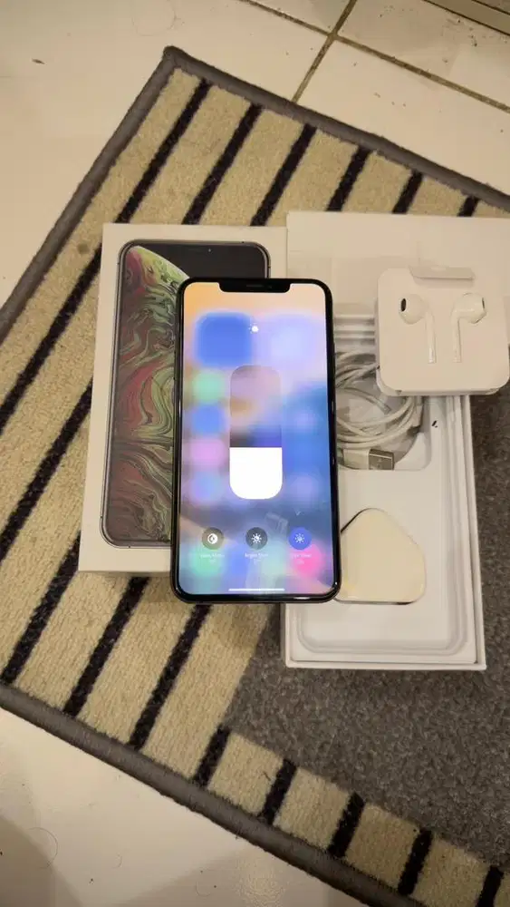 Iphone Xs Max 256GB Grey Terdaftar Mulus Lengkap