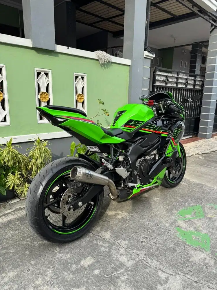 ZX25RR ABS QS KRT 2024 - VERY LOW KM