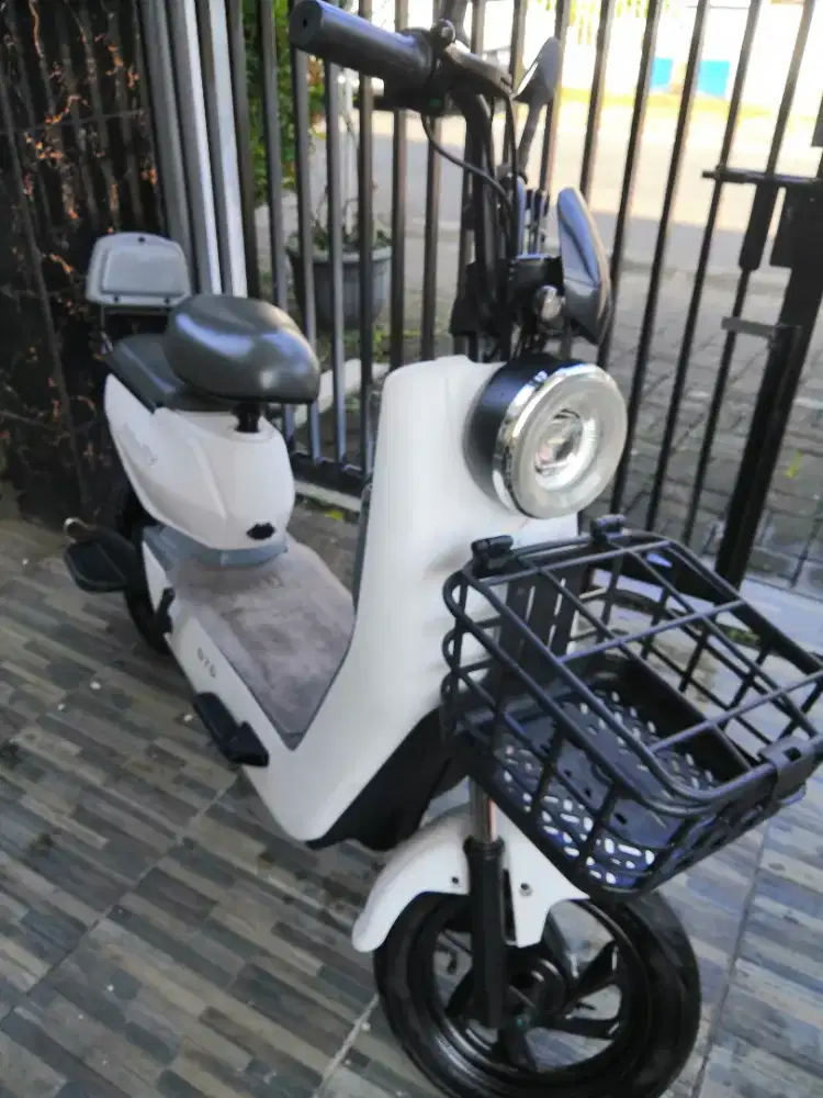 Sepeda listrik uwinfly d7d