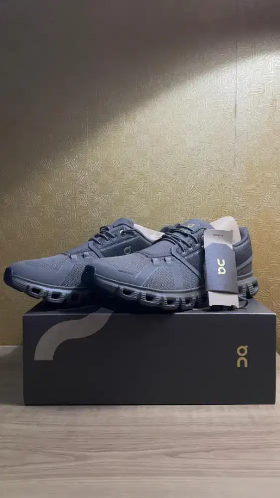 Rare On Cloud 6 Years Of The Dragon Grizzly size 9us/43