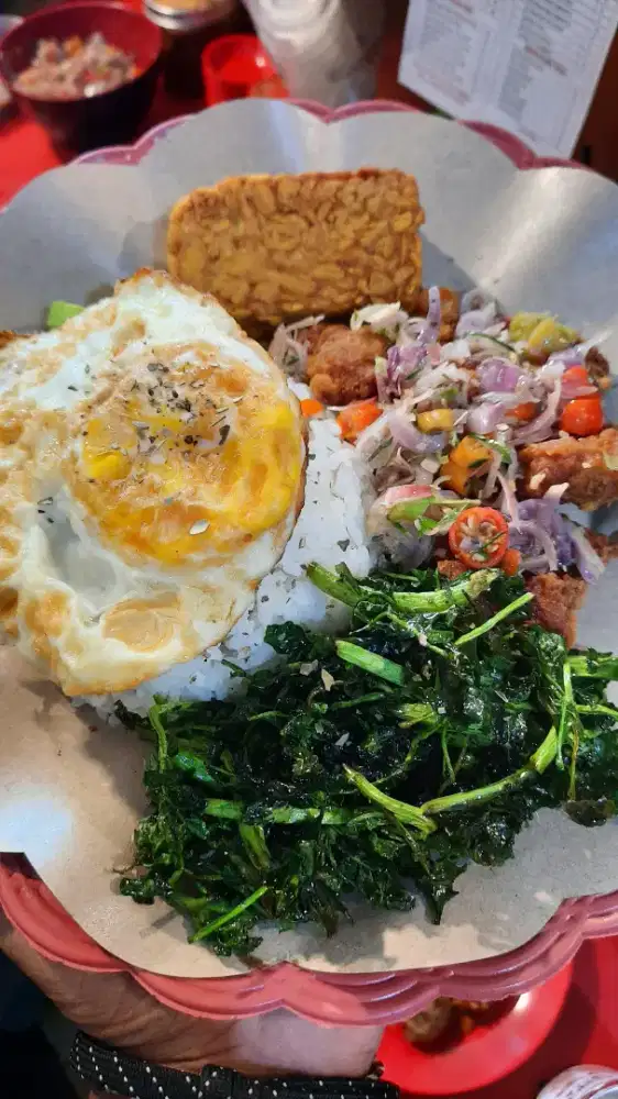 Lowongan Kerja Kedai Pecel Helper / Runner