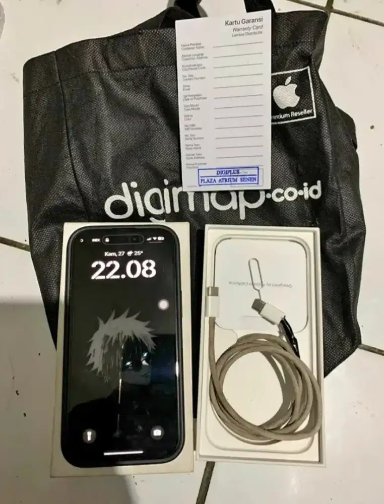 IPhone 15 basic hitam