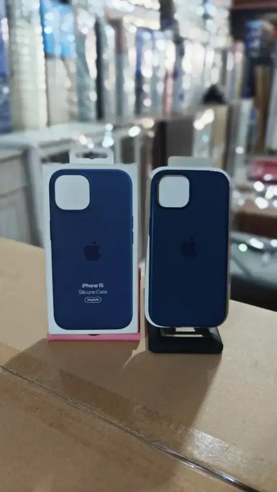 silicone case iphone 15, magsafe, preloved