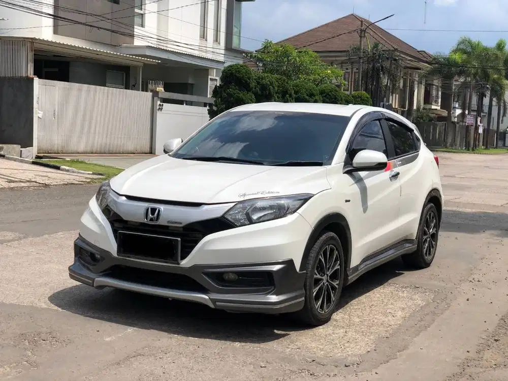 Km43rb - Honda HRV 1.5 E Mugen matic 2018 Putih