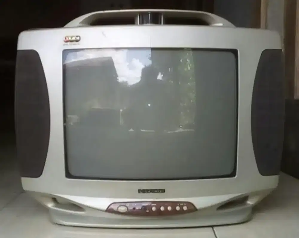 Tv tabung Polytron 21 inch + stb Evercoss