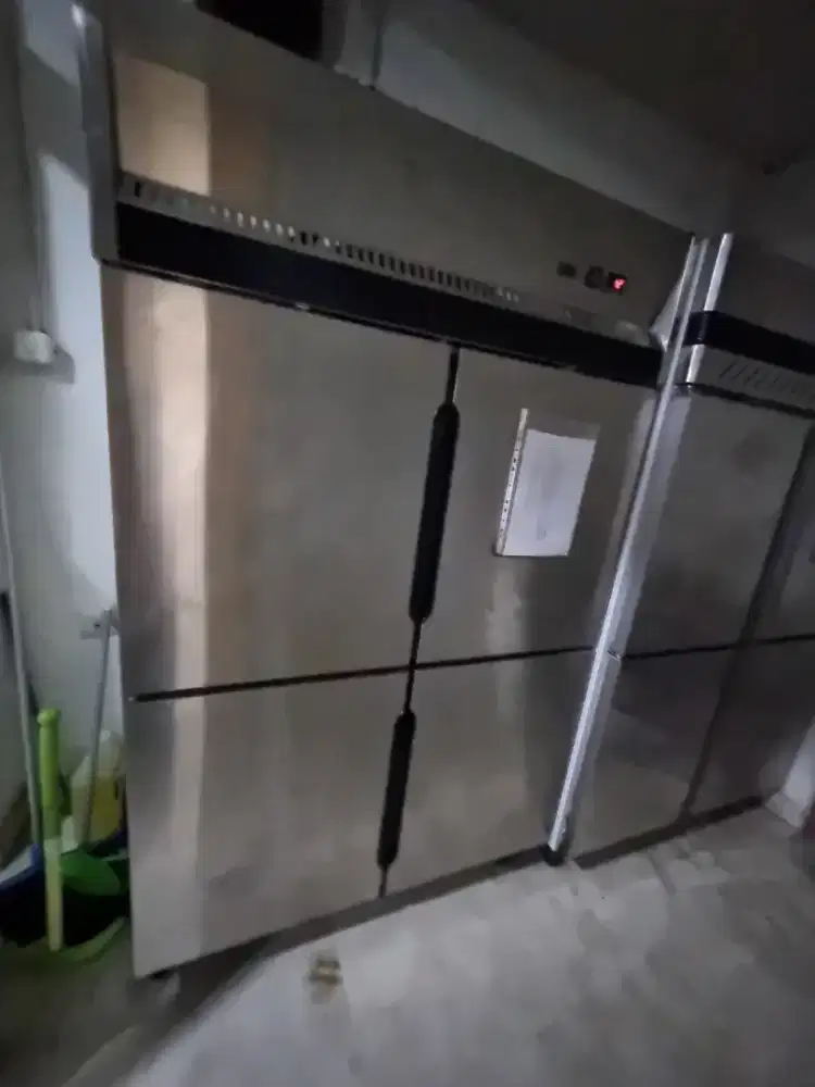 3bulan pake gea&rsa upright chiller&freezer 4d