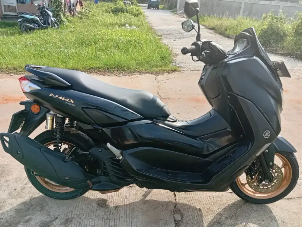 Di jual nmax tahun 2022