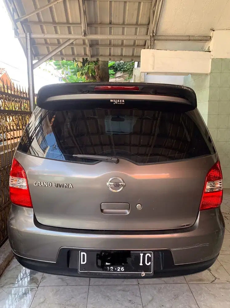 Nissan Livina 2011 Bensin