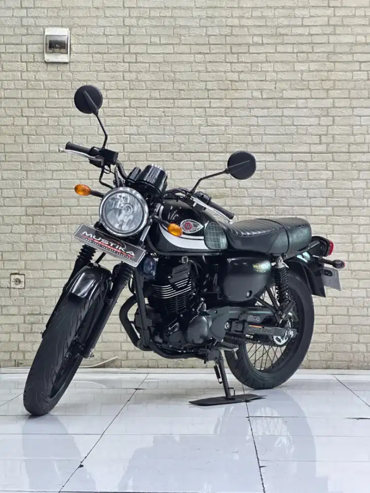 TERMURAH‼️ Kawasaki W175 SE 2019 Black Favorit - Dava Mustika