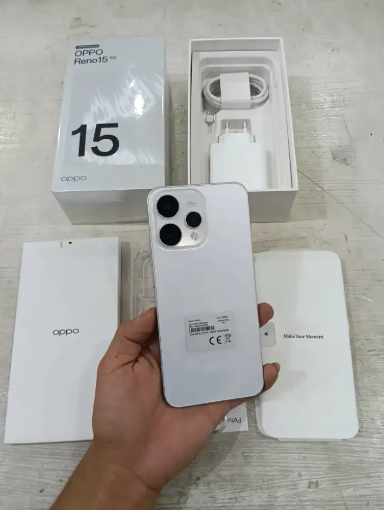 Oppo Reno15 5G 8/256 seken lengkap dan masih bergaransi