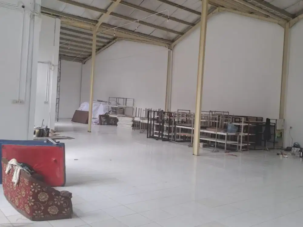DI SEWA CEPAT ! gudang baru siap pakai di legok Tangerang