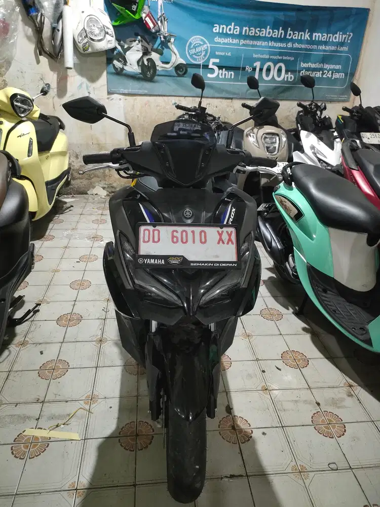 Yamaha Aerox Alpha 2025 hitam
