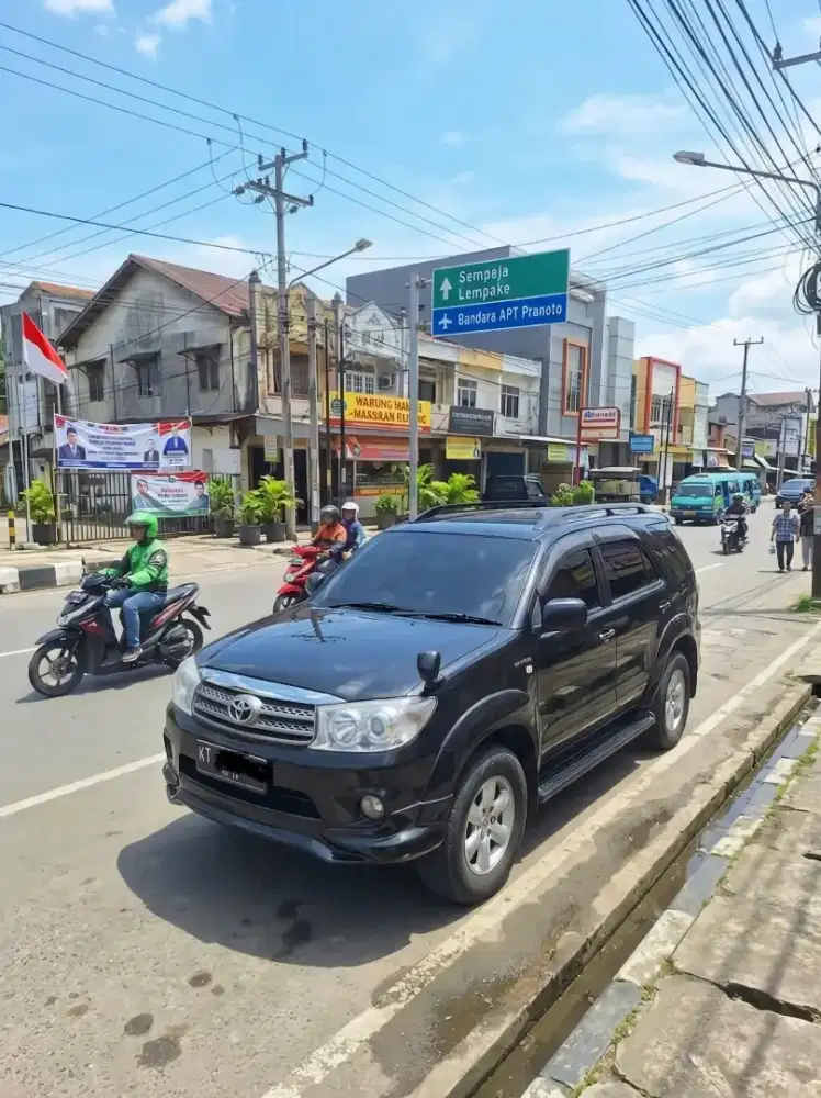 FORTUNER 2.7G THN 2010