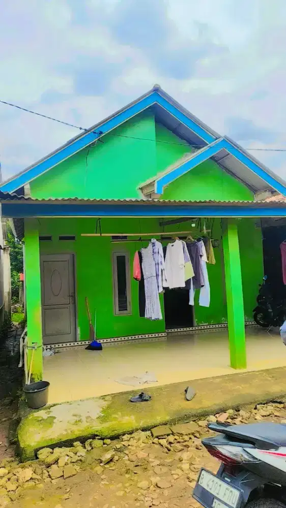 Rumah baru.. Di sekat jadi seperti kontrakan