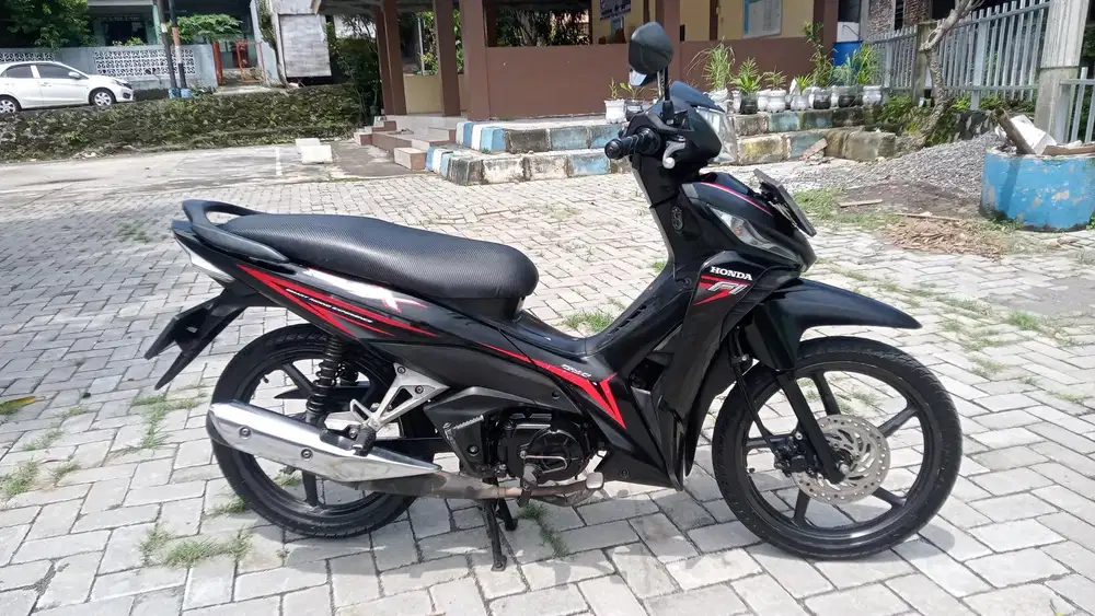 Revo X Th 2019 Istimewa