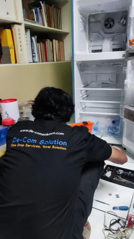 Service Servis Kulkas, freezer, showcase, mesin cuci, AC dll
