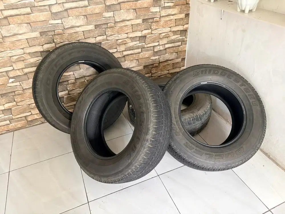Ban Pajero Fortuner 265 65 r17