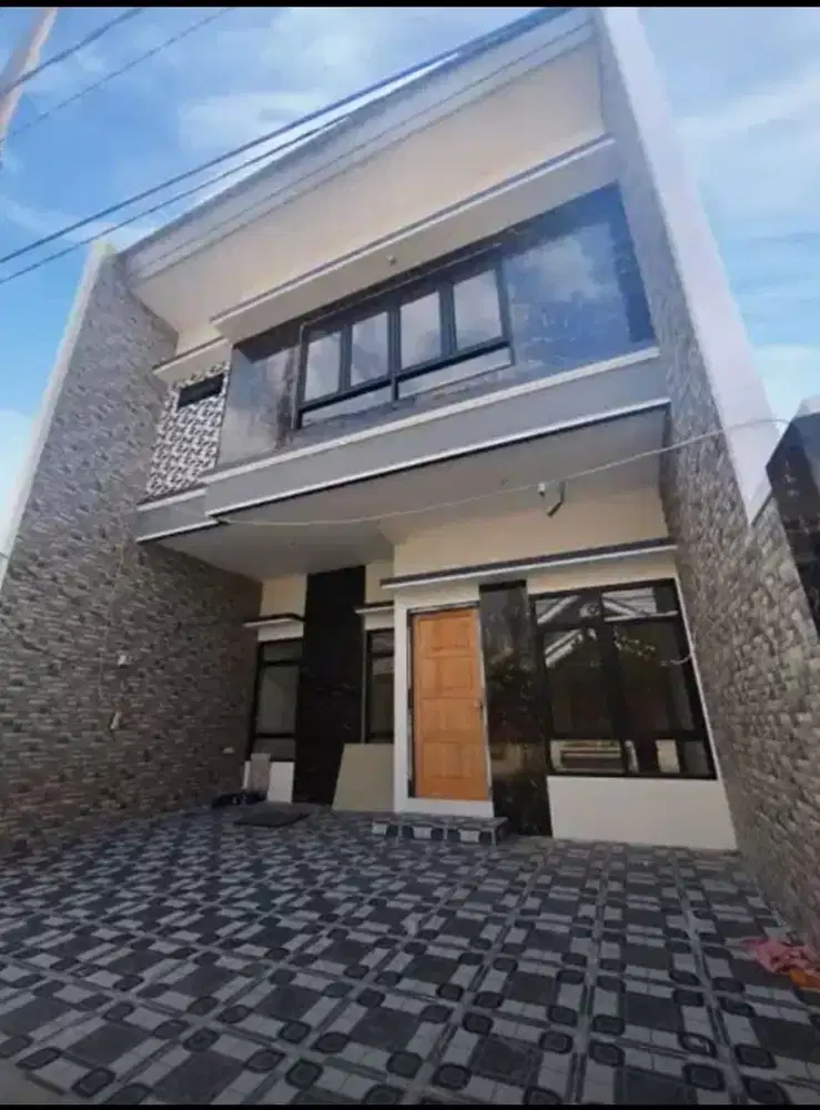 DIJUAL RUMAH KARANGASEM SUPER MURAH! LOKASI STRATEGIS DAN RAMAI!