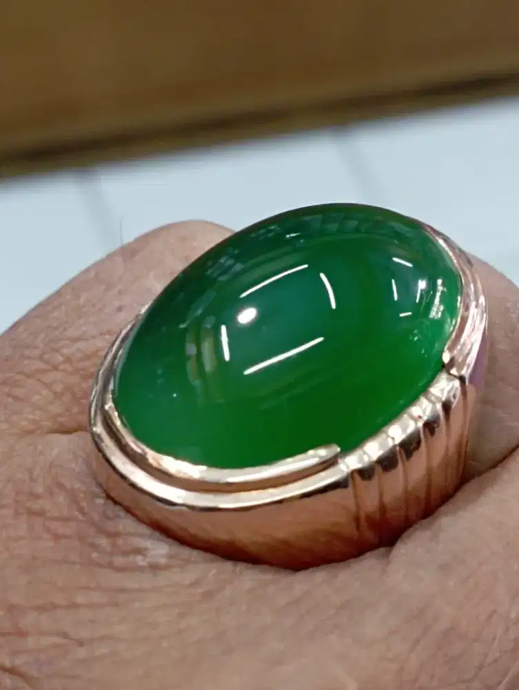 Di jual. Batu cincin perak asli batu hijau garut lawas.