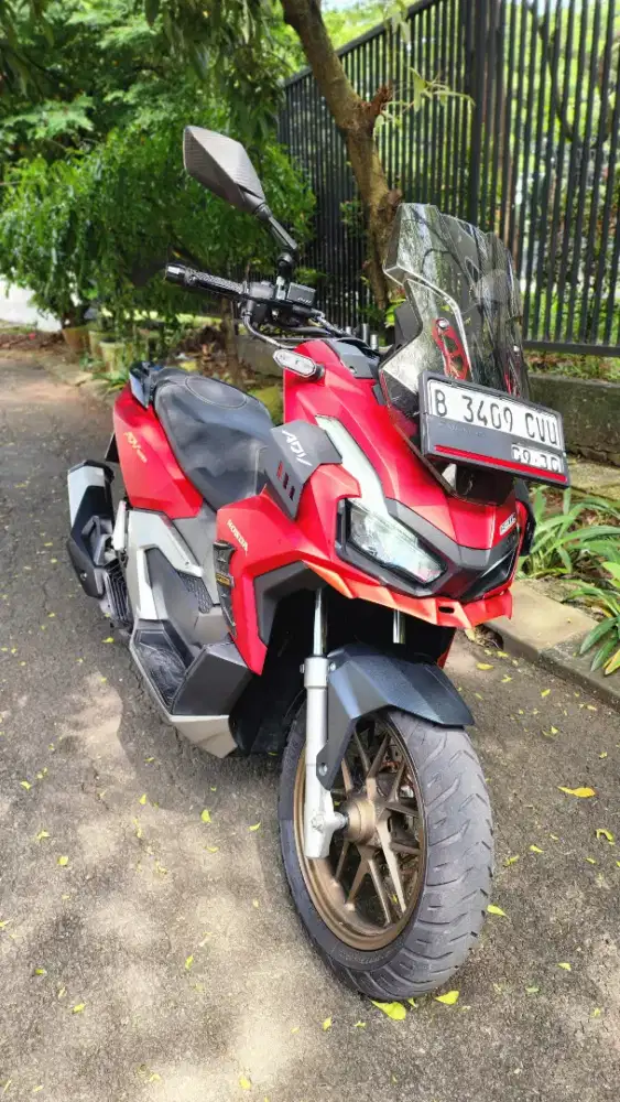 Honda ADV 160 ABS brake system