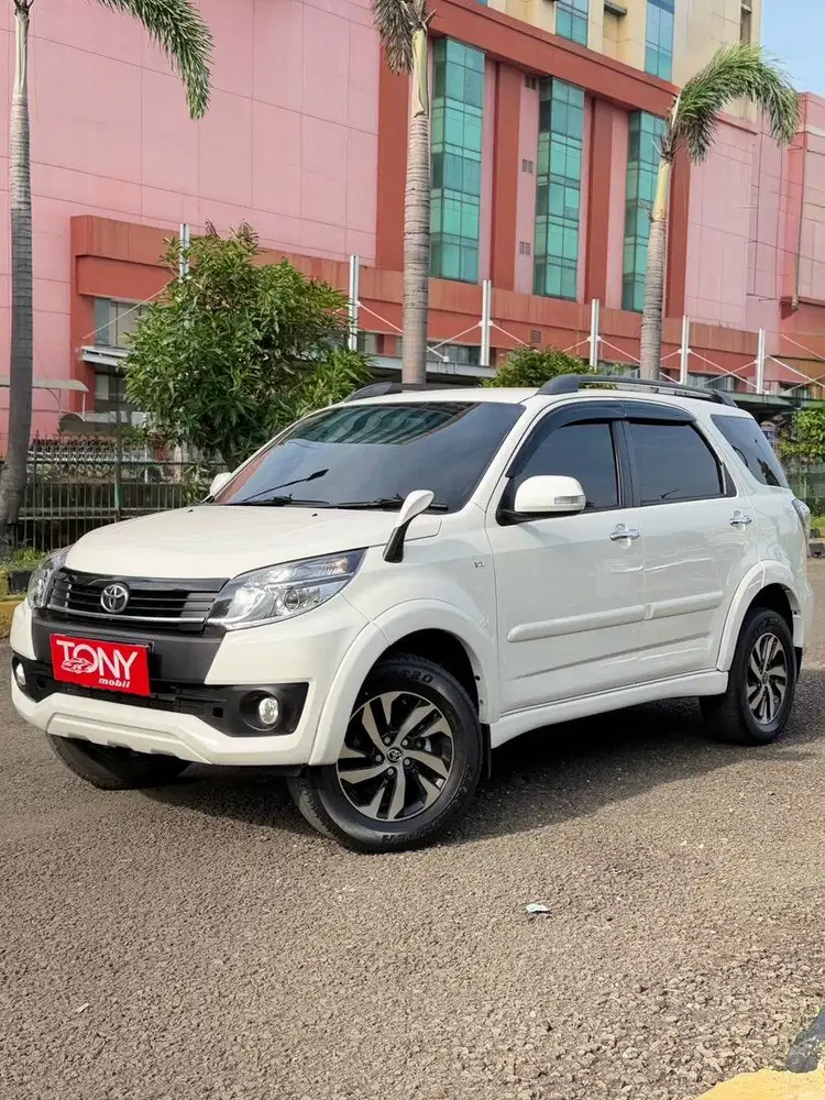 #Tony Mobil# Toyota New Rush G 2015 Putih