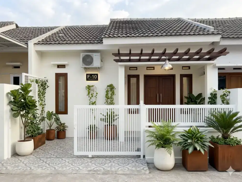 Disewakan Rumah Ada AC Wifi TV Kulkas Mesin Cuci Toilet Kompor