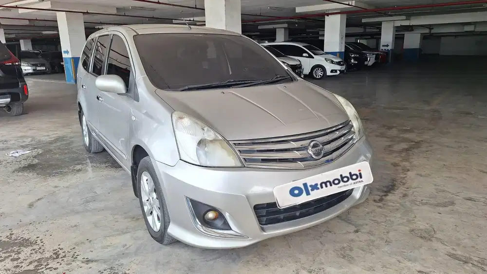 Nissan Grand Livina 1.5 XV bensin AT 2013