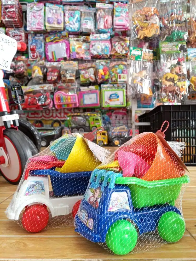 mainan anak truck pasir set cetakan