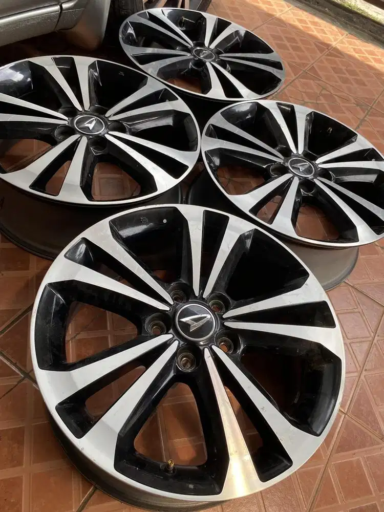 Velg New Rush Terios Ring 17 voxy serena xpander XL7 ertiga crv