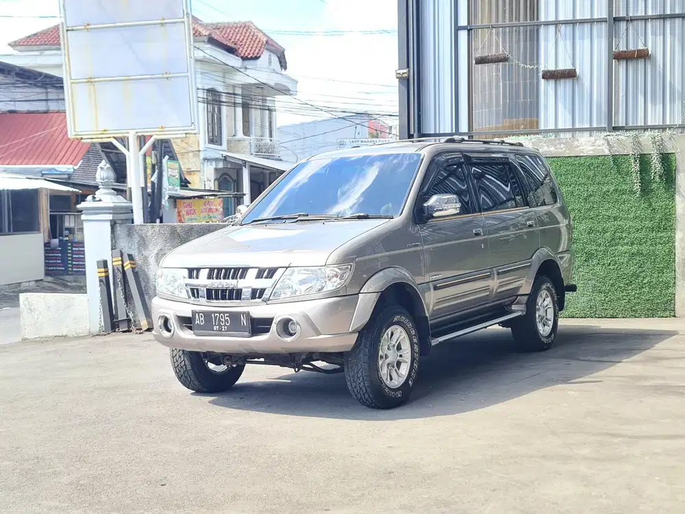 Panther grand touring 2012 tangan pertama