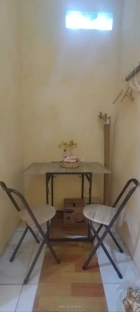 Meja by Selma baru 1 bulan