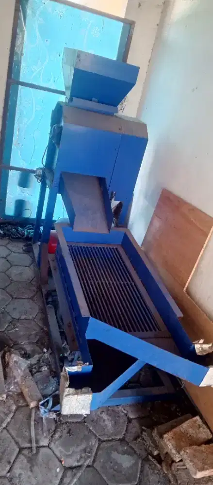 MESIN PENGGILING PADI / MESIN PENCACAH