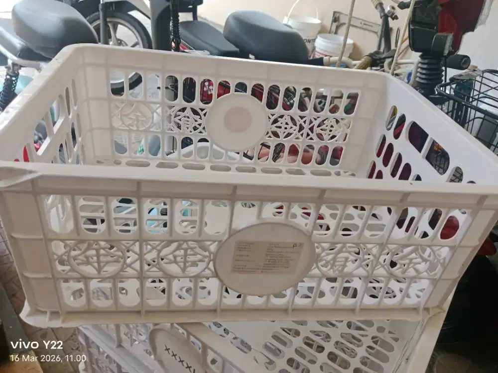 Dijual box tempat perkakas berikut tutup