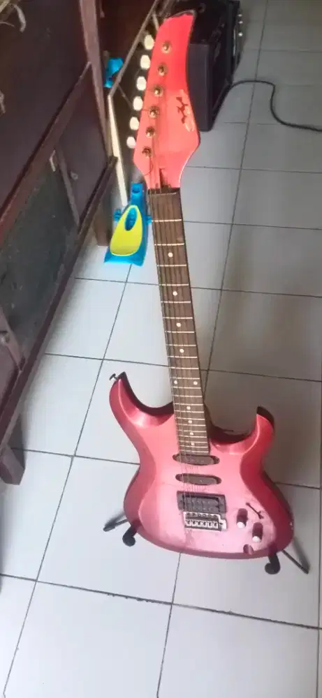 Gitar caraya marooon