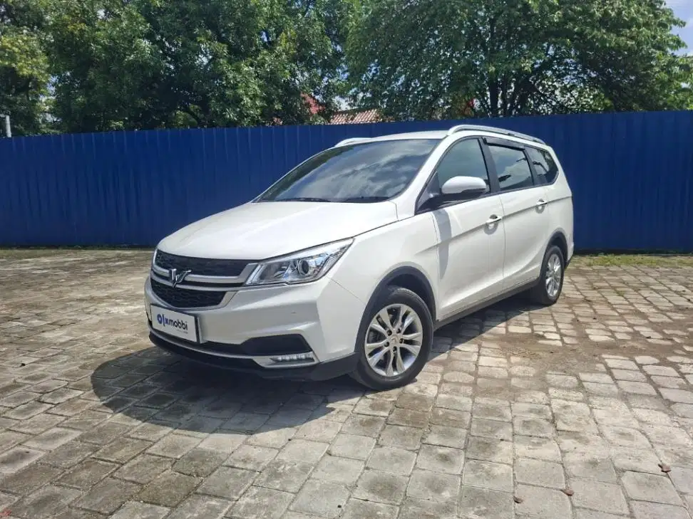 Low Kilometer - Cortez T Lux Bensin-AT 2021