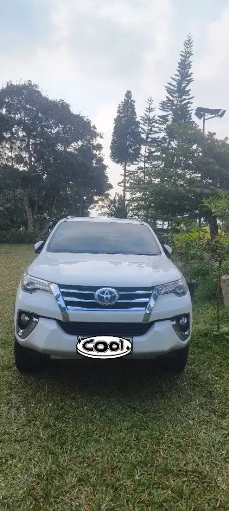 Toyota Fortuner G   2.4 Tahun 2018 warna Putih Solar