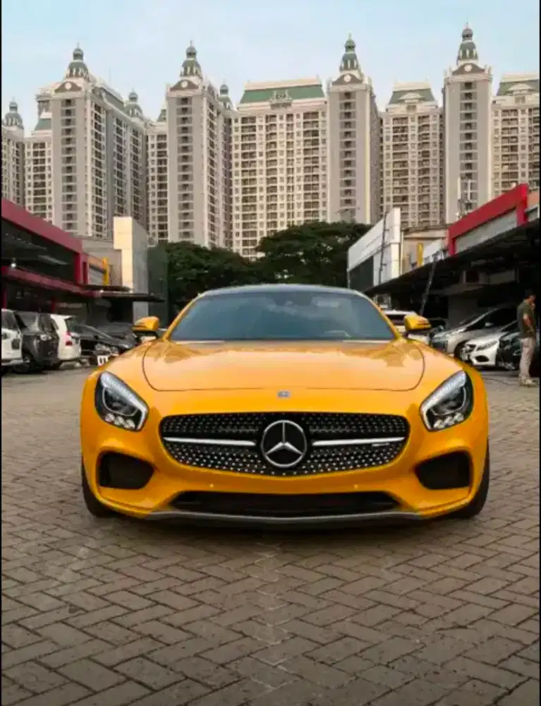 Mercedes Benz AMG GTS 2015