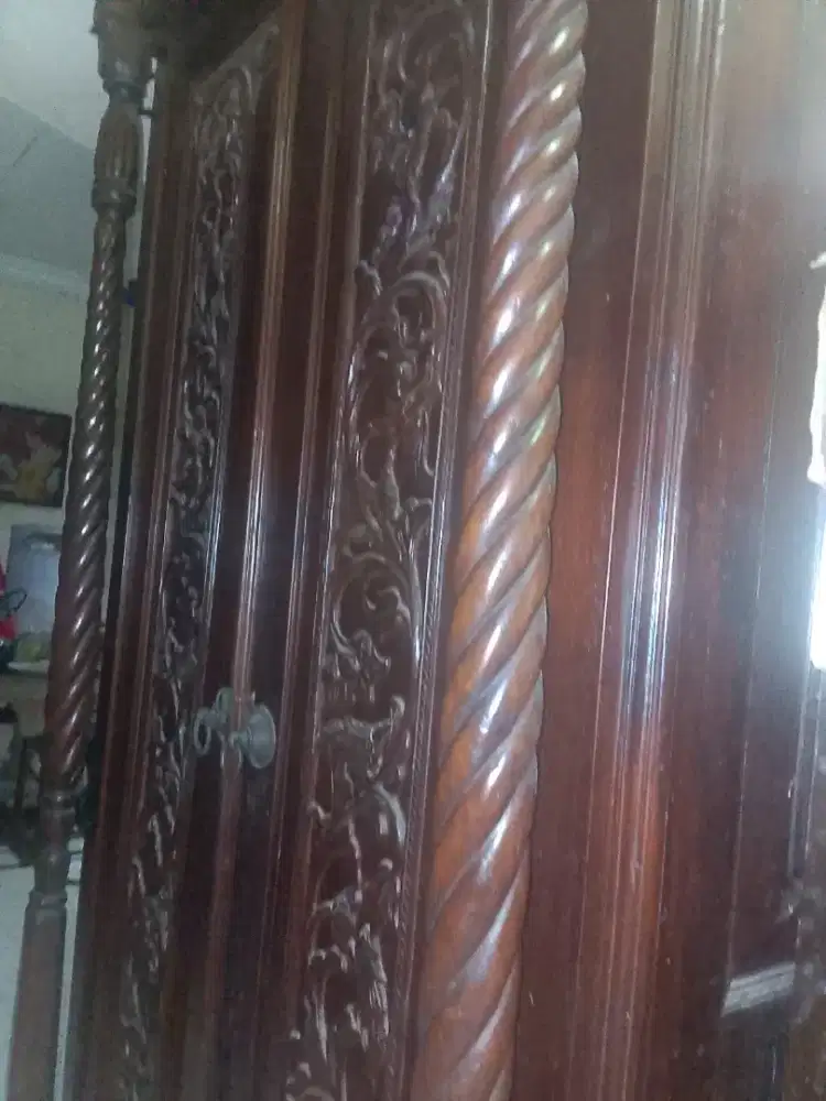 Jual lemari jati kuno 2 pintu
