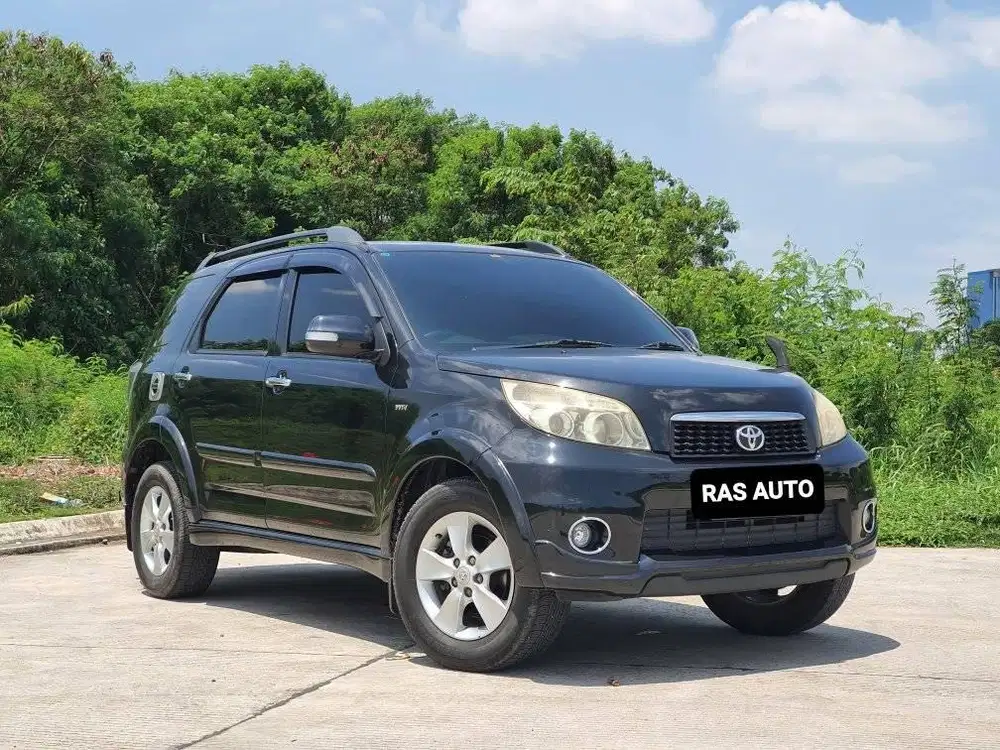 Toyota Rush 1.5 S TRD AT 2013 Hitam