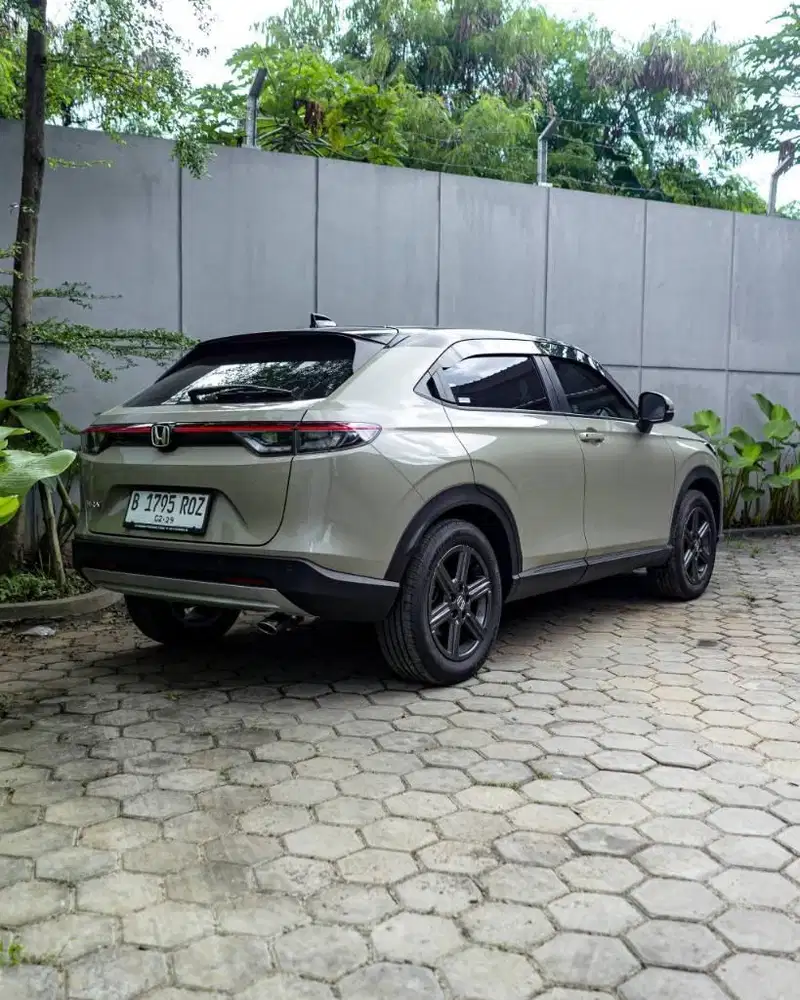HRV E 2023 Matic km 4rb perak LIKE NEW
