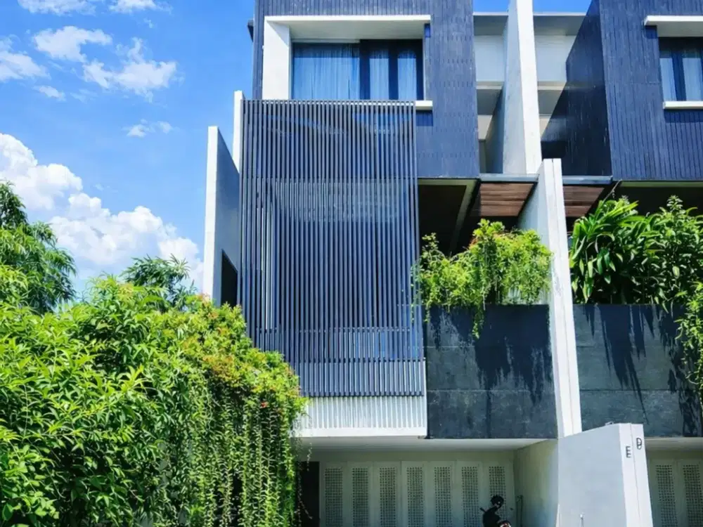 Disewakan Rumah Minimalis Cilandak Jaksel – 2 Lantai, Kolam Renang, Siap Huni